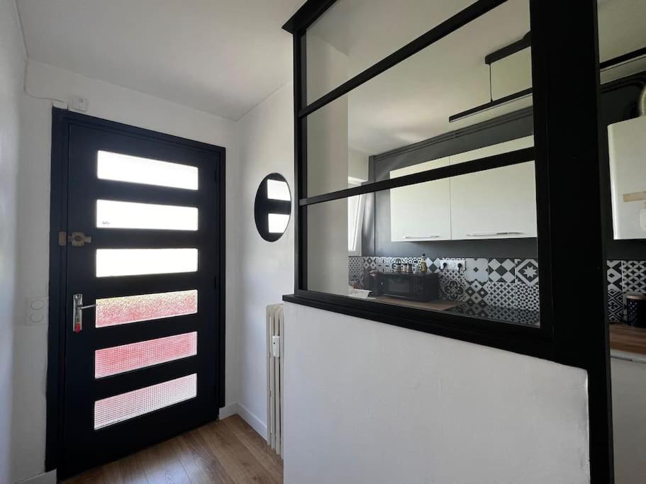 T2 Lumineux Refais A Neuf Avec Parking ! * Lorient