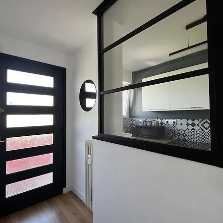 Ferienwohnung T2 Lumineux Refais A Neuf Avec Parking ! Lorient Exterior foto