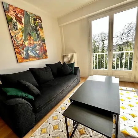 Ferienwohnung T2 Lumineux Refais A Neuf Avec Parking ! Lorient Exterior foto